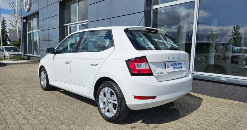 Skoda Fabia cena 52900 przebieg: 76603, rok produkcji 2021 z Swarzędz małe 301